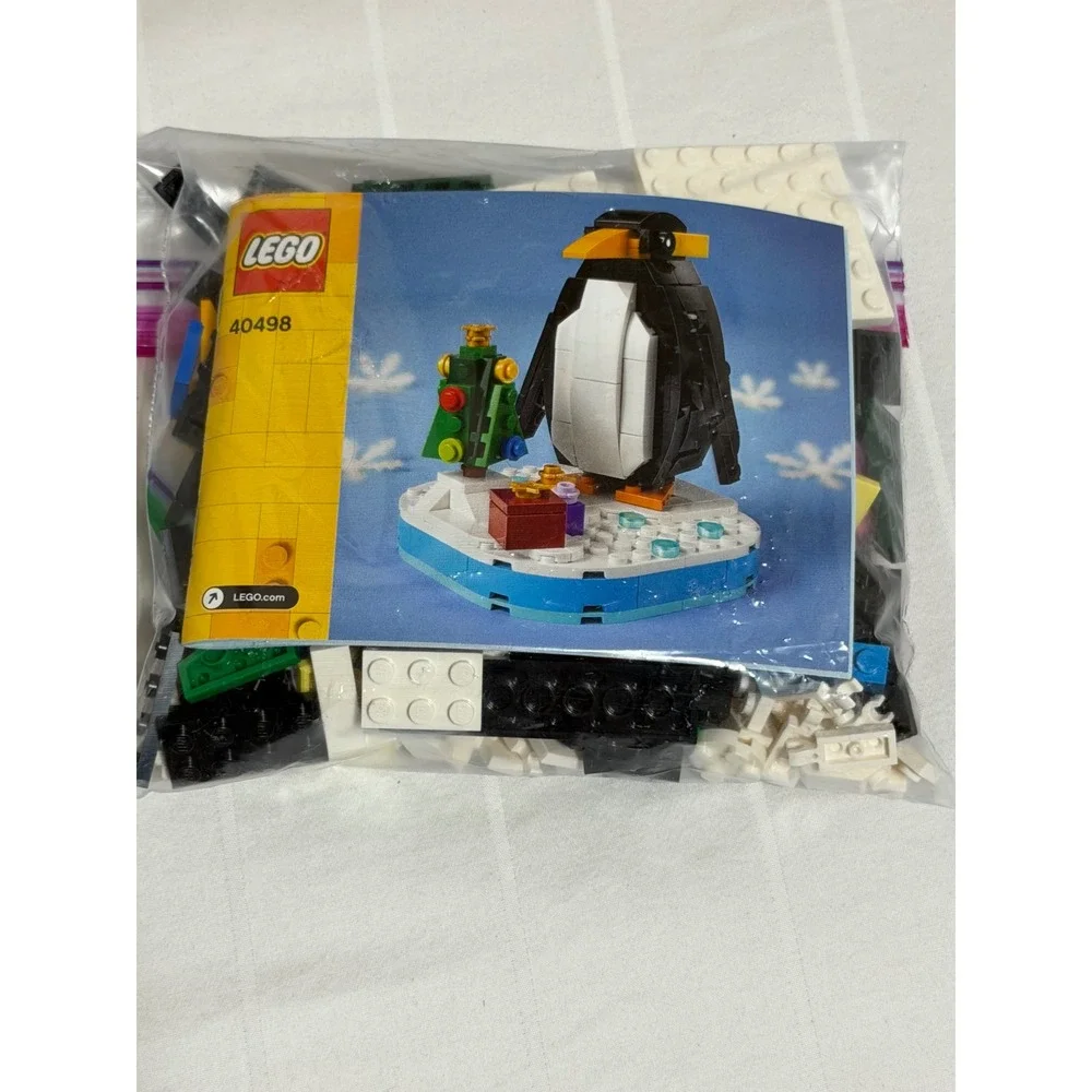 Lego Christmas Penguin 40498 and Mr Mrs Claus BrickHeadz 40274 Retired Set Lot